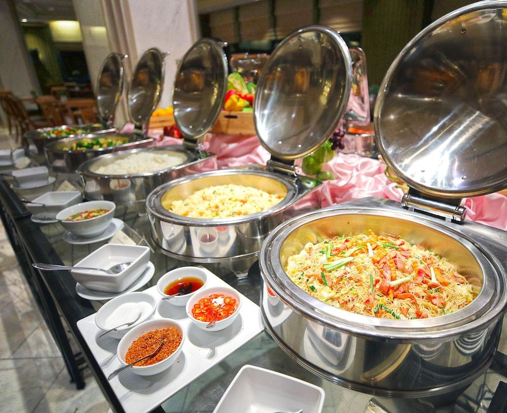 The Royal City Hotel Bangkok Buitenkant foto