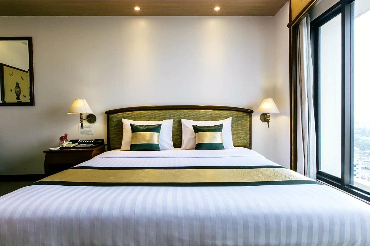 The Royal City Hotel Bangkok Buitenkant foto