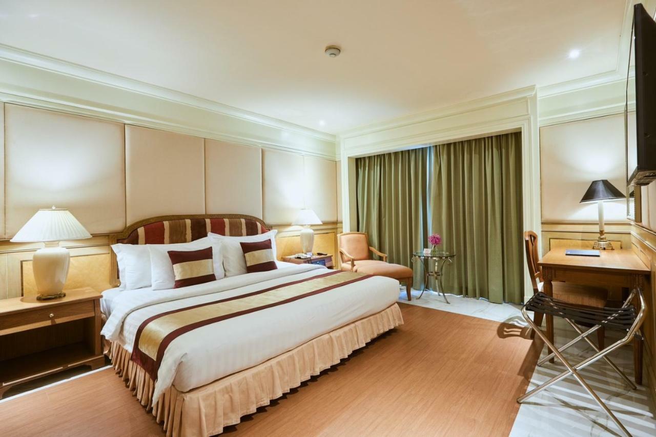 The Royal City Hotel Bangkok Buitenkant foto