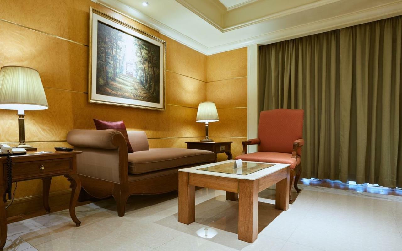 The Royal City Hotel Bangkok Buitenkant foto